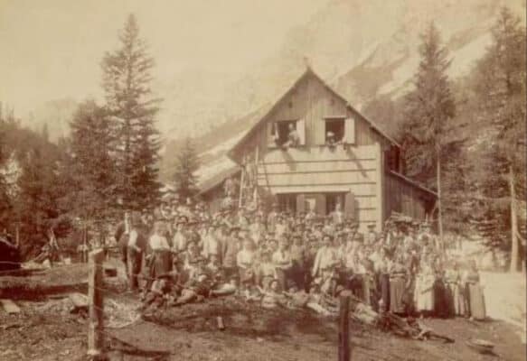 Отварање Воссхутте данас Ерјавец ложе испод Вршича 14. јула 1901.